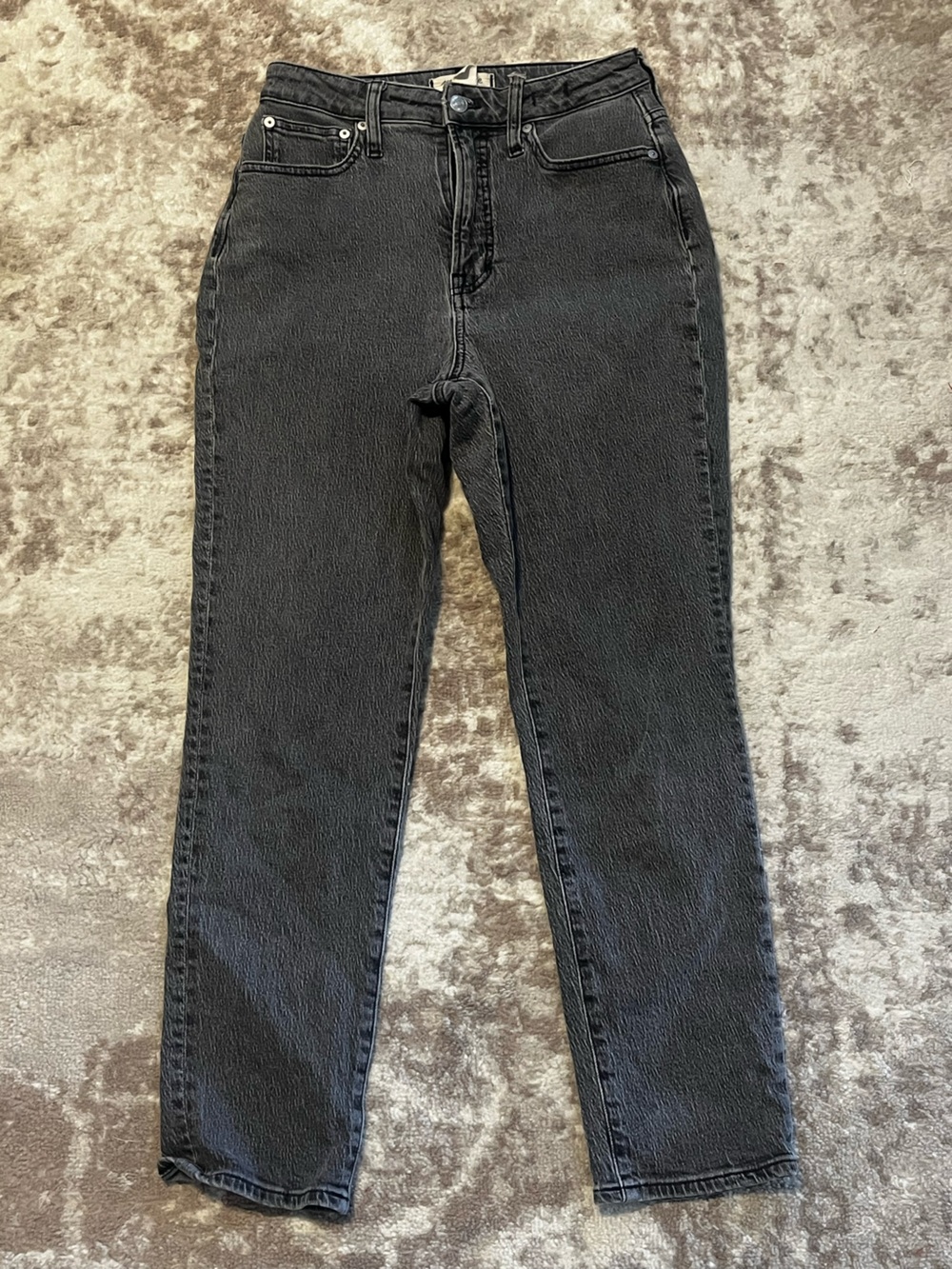 Madewell The Curvy Perfect Vintage Jean Size 26 Faded Black - Torn Belt Loop